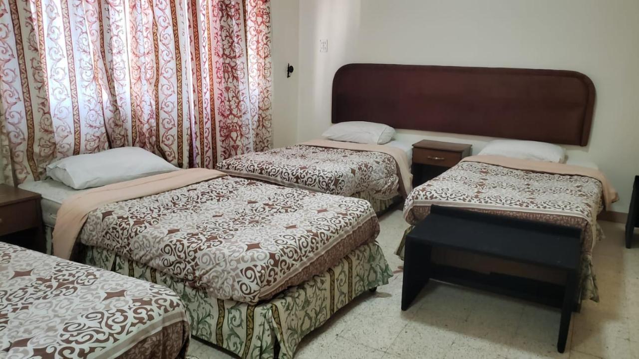 Student House Hostel Madaba Ngoại thất bức ảnh