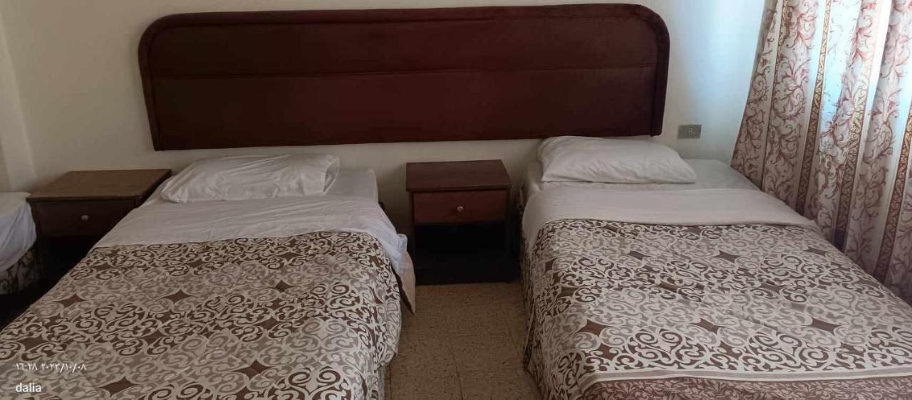 Student House Hostel Madaba Ngoại thất bức ảnh